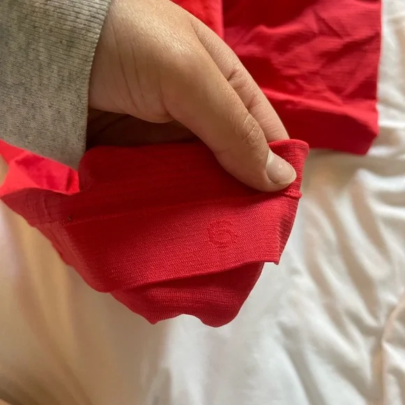 Lululemon Swiftly Tech SS *full length - love red - Picture 3 of 3